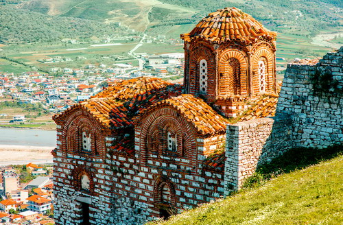 Море та пляжі в Албанії